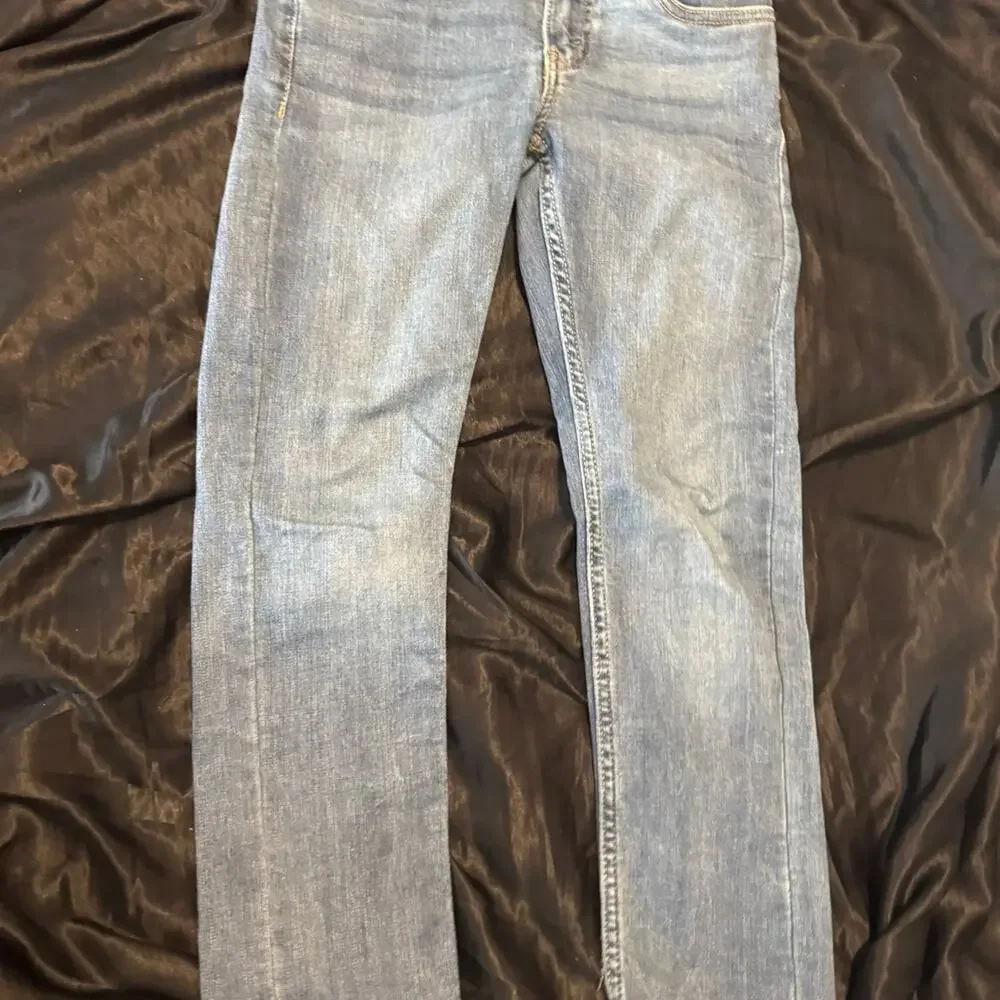 Levi’s jeans boys size 8 Regular ❤️
